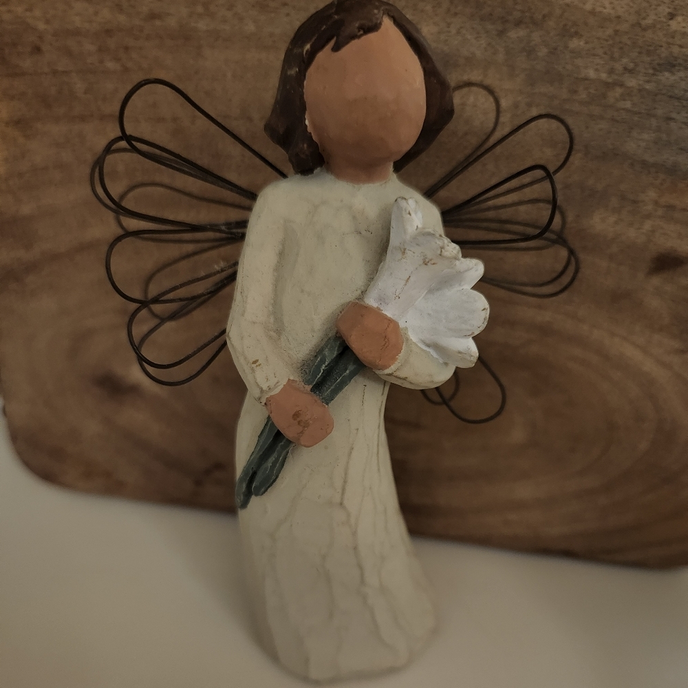 Willow Tree 2000 Angel of Beauty